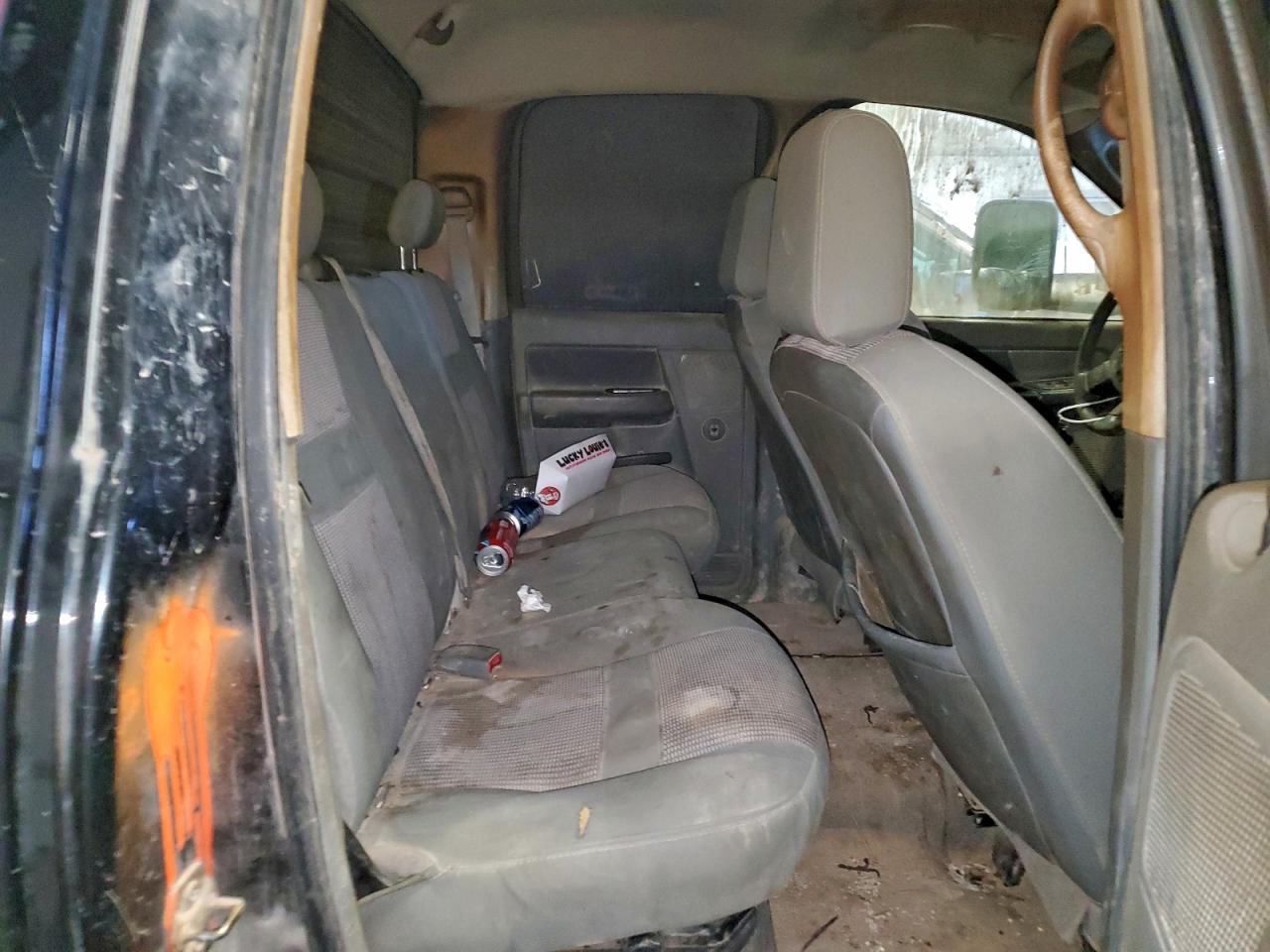 Dodge Ram 2500 St Image 9