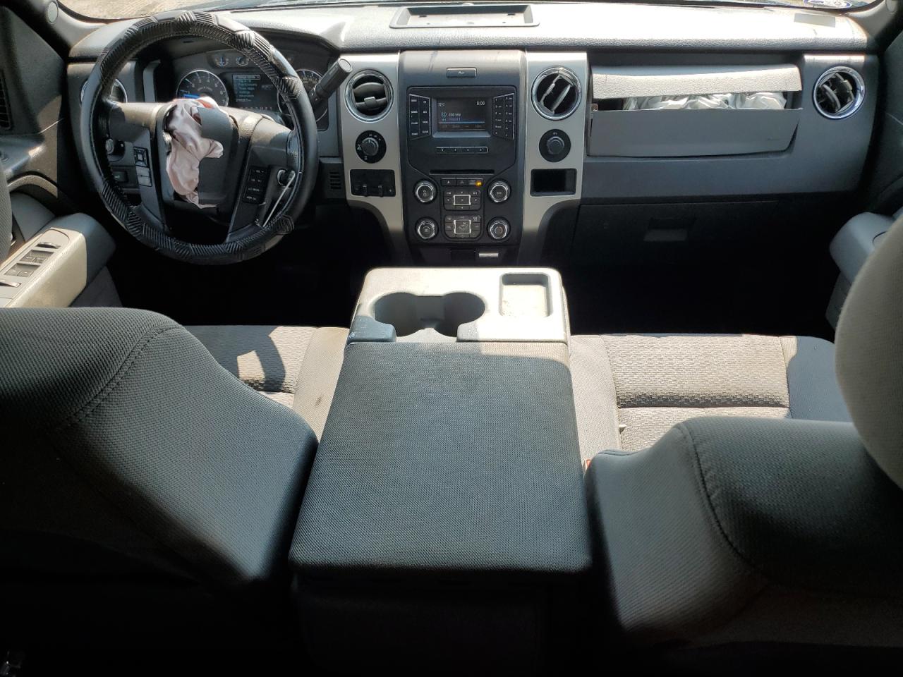 Ford F-150 Supercrew Image 8