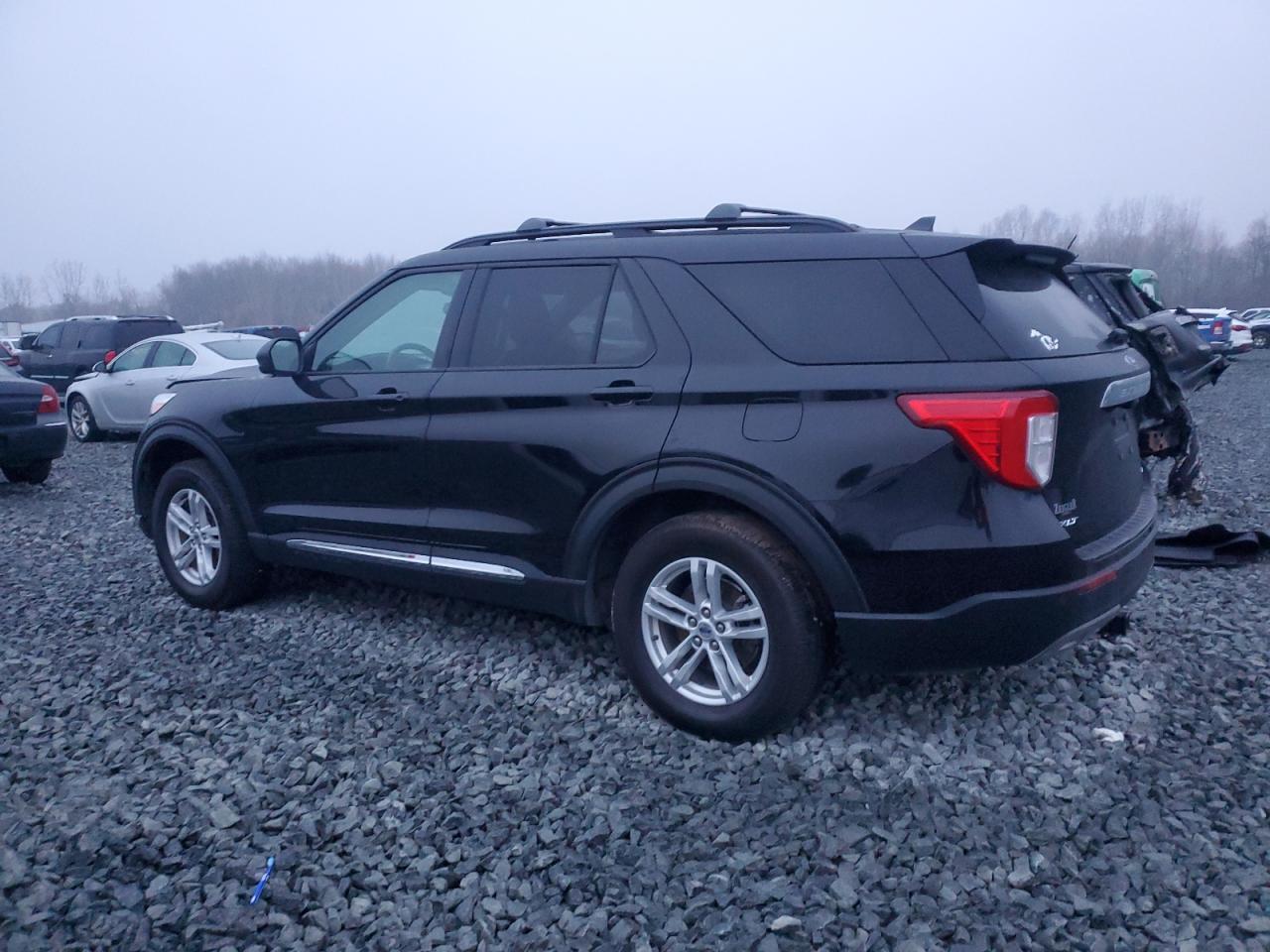 Ford Explorer Xlt Image 9