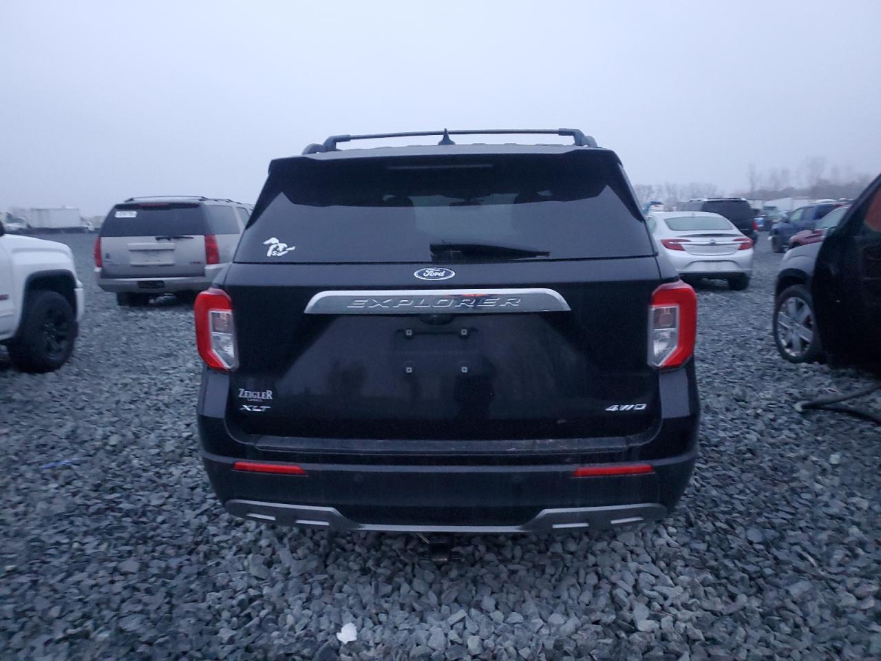 Ford Explorer Xlt Image 13