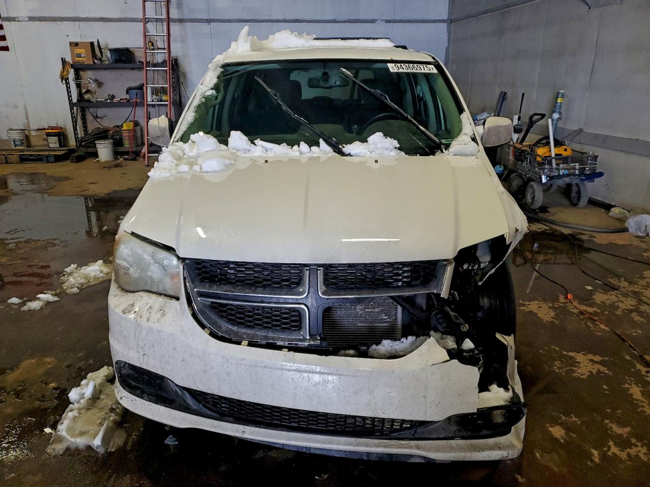 Dodge Caravan Sxt Image 3