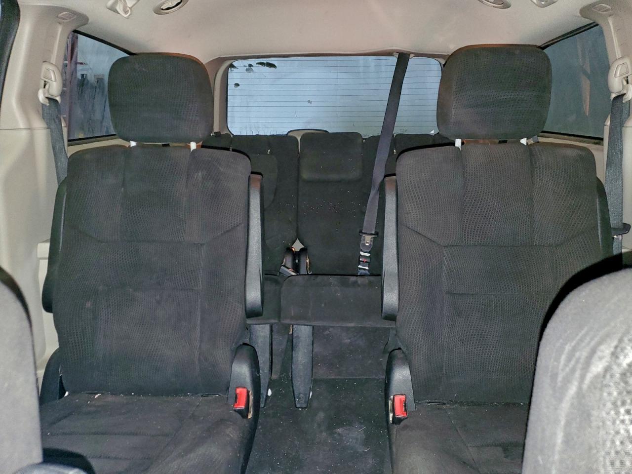 Dodge Caravan Sxt Image 2