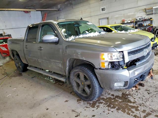 Chevrolet Silverado K1500 Image 4