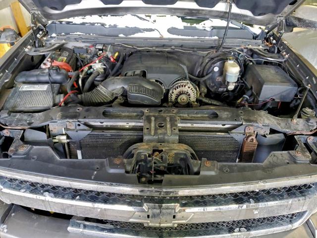 Chevrolet Silverado K1500 Image 7